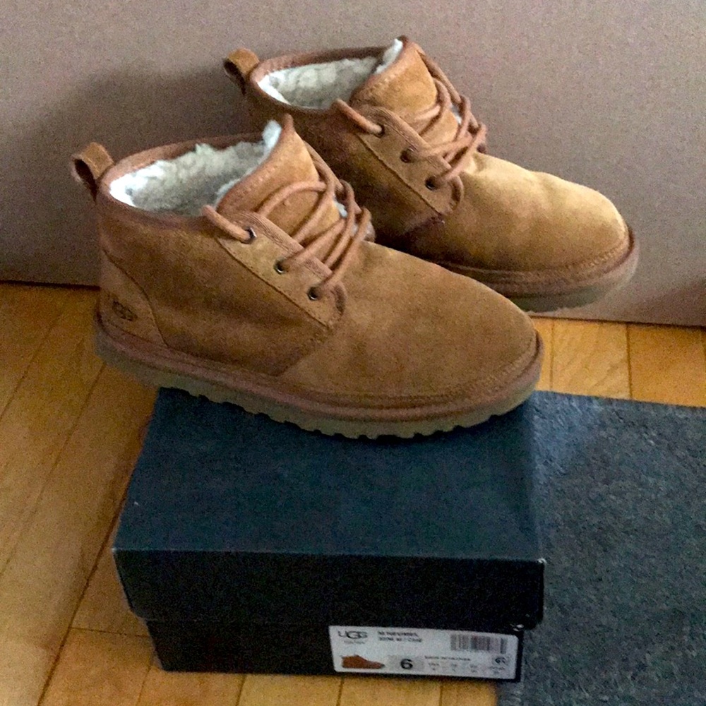 UGG Neumel for men, size 6